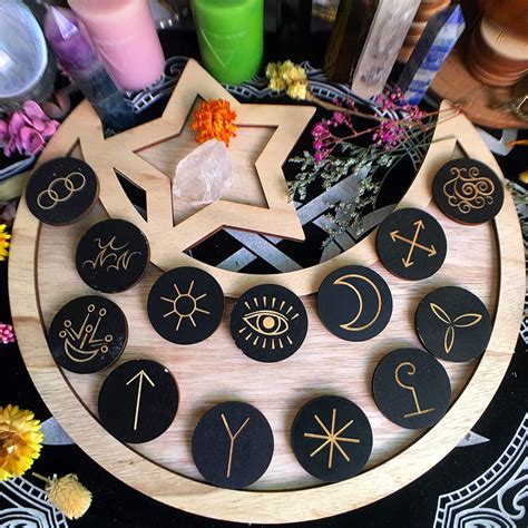 Connecting with Spirit Guides in Solitary Witch Divination